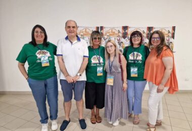 Antonella, Claudia, Martina e Angela insieme al Presidente Nazionale Giuseppe Notarstefano e alla Responsabile Acr nazionale Annamaria Bongio